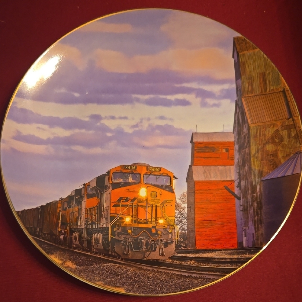 Decorative Train Plate with Gold Trim